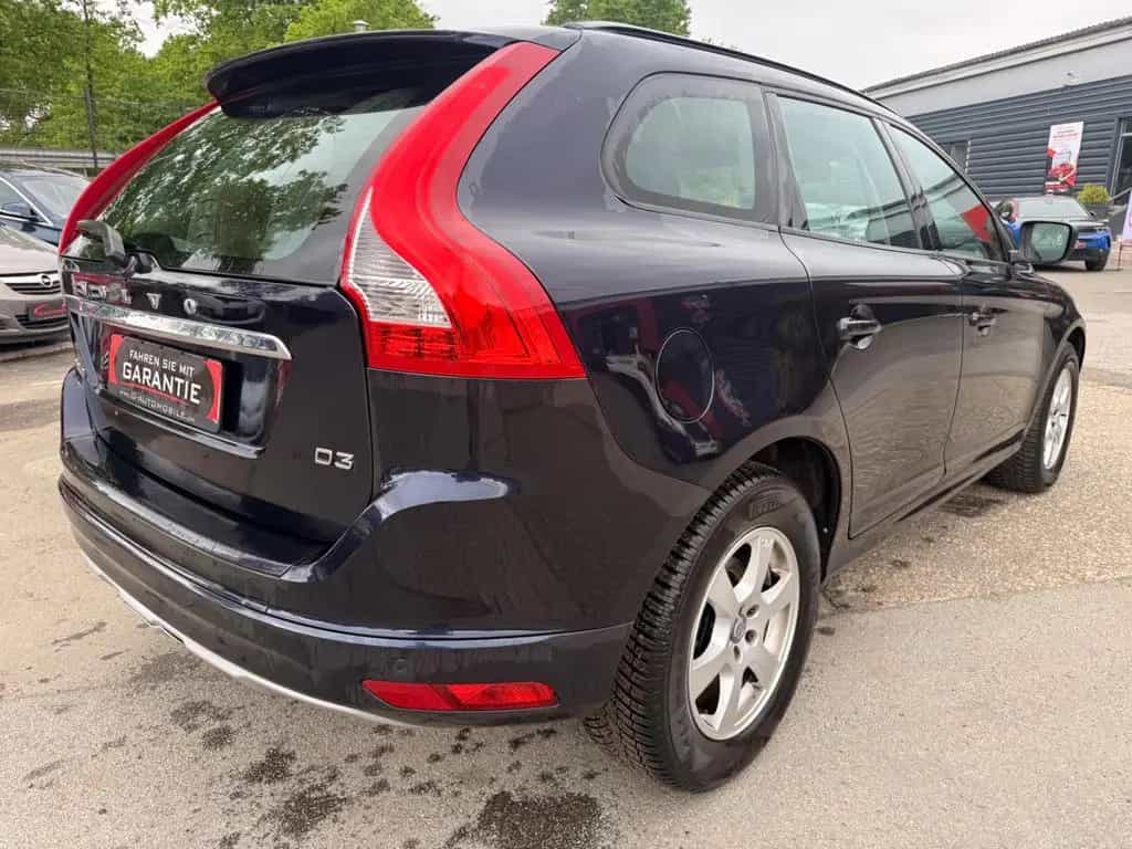 Volvo XC 60 XC60 Kinetic 2WD 10/2016-photo-1