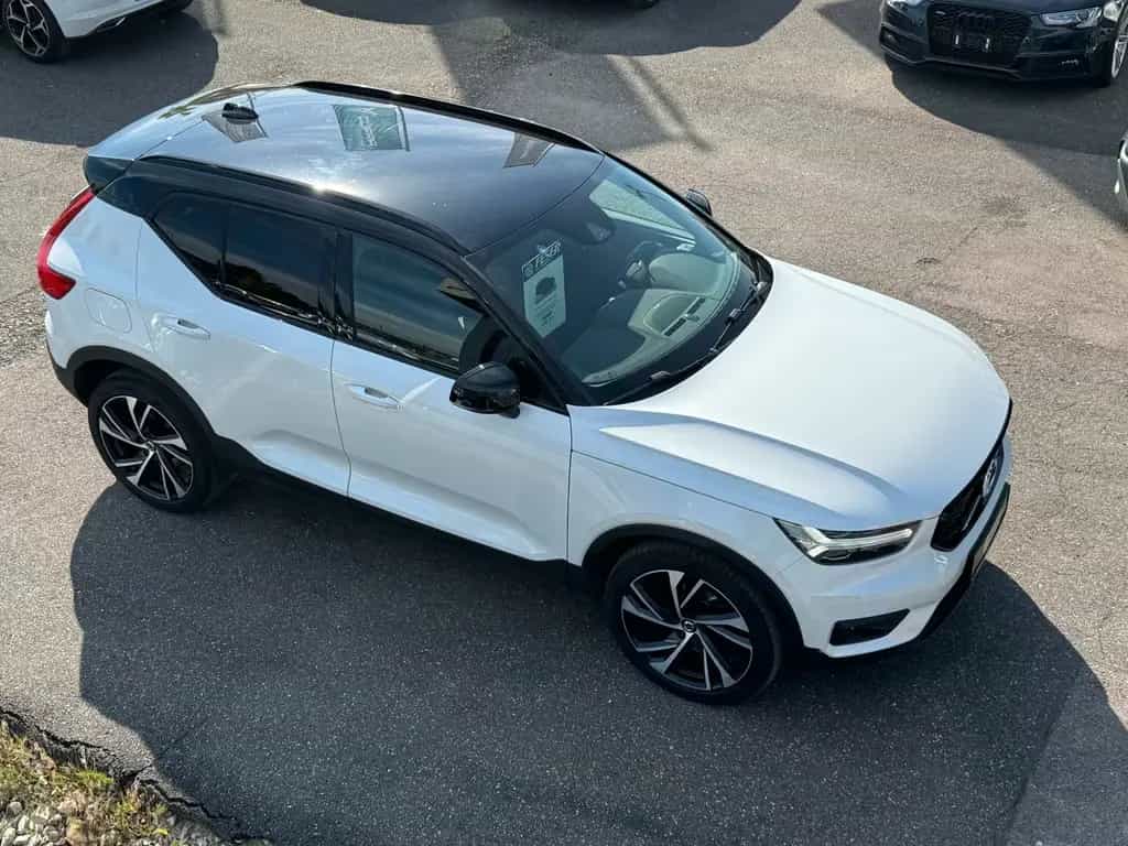 Volvo XC40 2.0 AWD R-Design AHK LED KLIMA PDC KESSY 05/2018-photo-0