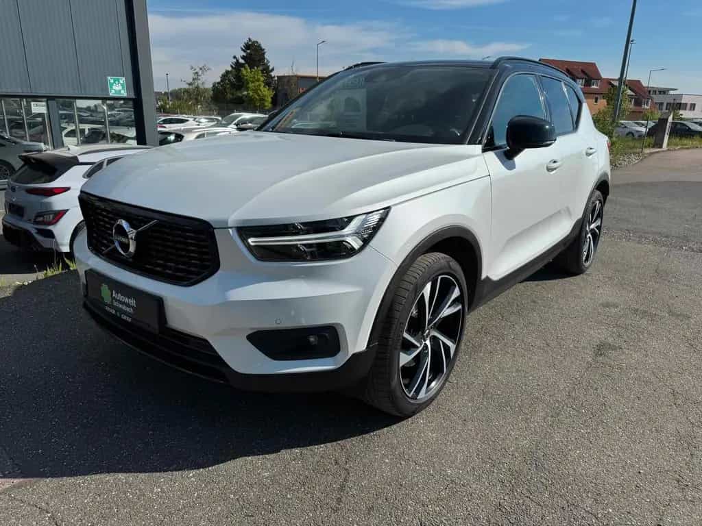 Volvo XC40 2.0 AWD R-Design AHK LED KLIMA PDC KESSY 05/2018-photo-2