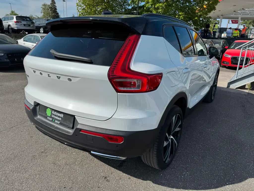 Volvo XC40 2.0 AWD R-Design AHK LED KLIMA PDC KESSY 05/2018-photo-5