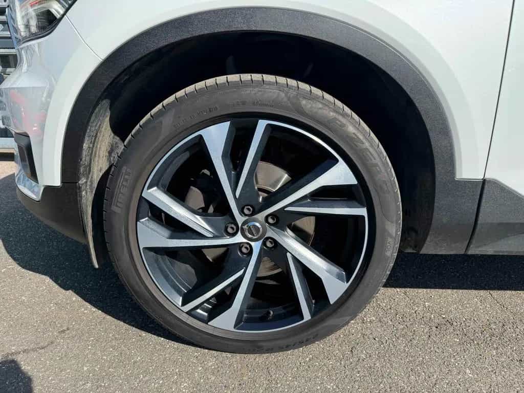 Volvo XC40 2.0 AWD R-Design AHK LED KLIMA PDC KESSY 05/2018-photo-7