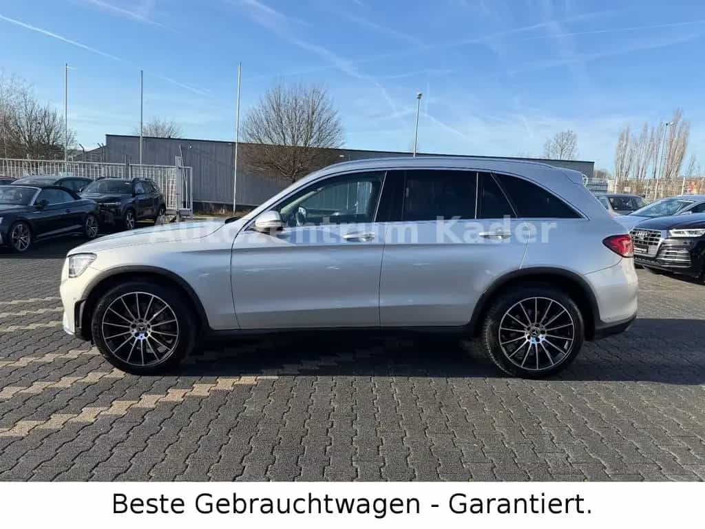 Mercedes-Benz GLC 200 4Matic*Pano*ILS*Navi*AMG Line*AHK*DAB 10/2019-photo-3