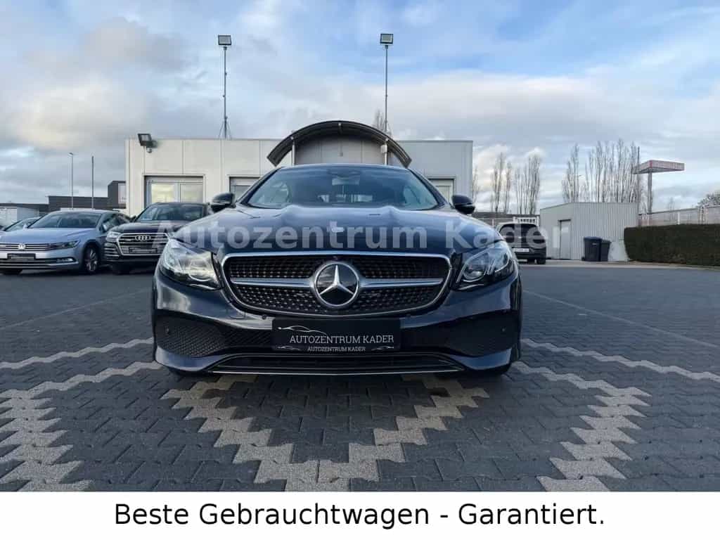 Mercedes-Benz E 200 E200 Coupe*Laser*Navi*Burmester*Ambiente*Vollled 04/2018-photo-0