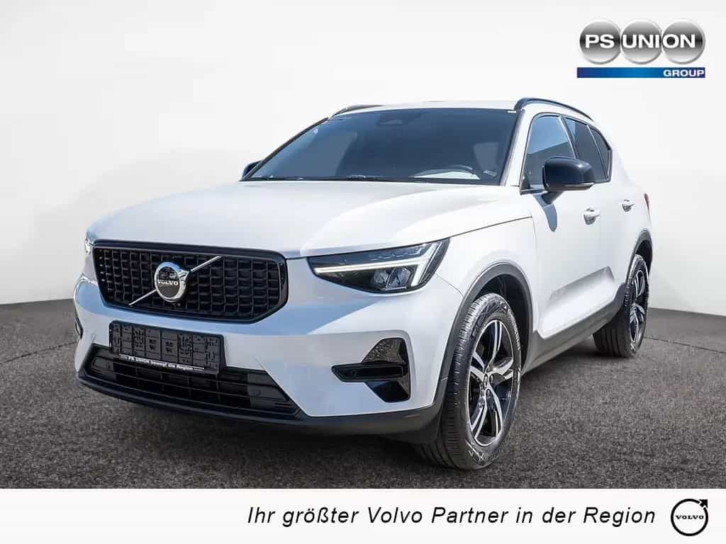 Volvo XC40 B3° Plus Dark 2WD 02/2023-photo-0