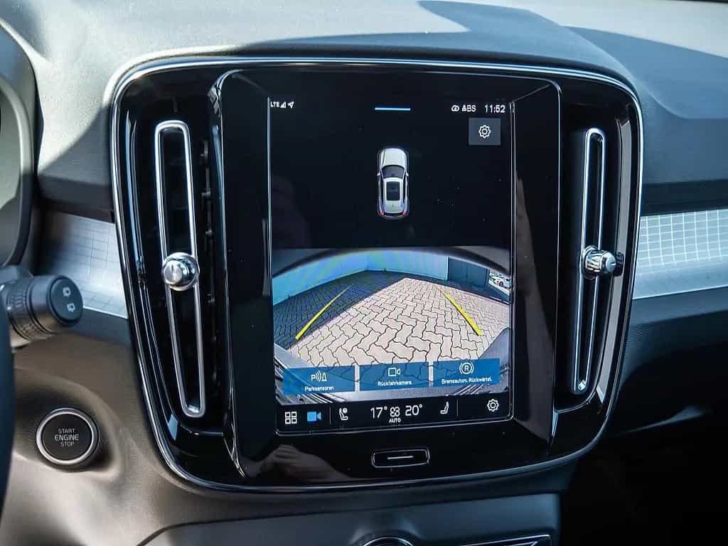Volvo XC40 B3° Plus Dark 2WD 02/2023-photo-13