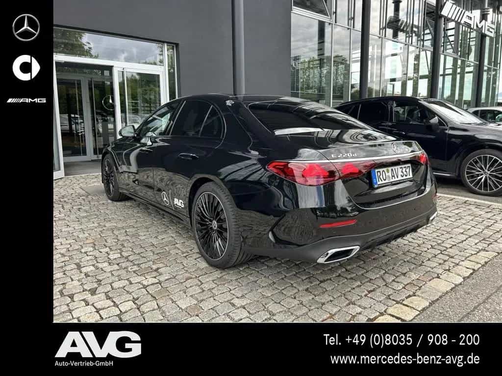 Mercedes-Benz E 220 d AMG Night Edition Burmester® Pano 360° 05/2026-photo-5