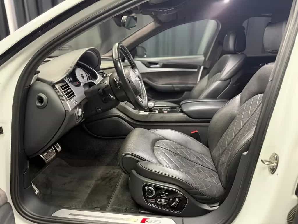 Audi S8 4.0 TFSI quattro plus |KERAMIK|CARBON|MASSAGE 05/2017-photo-25