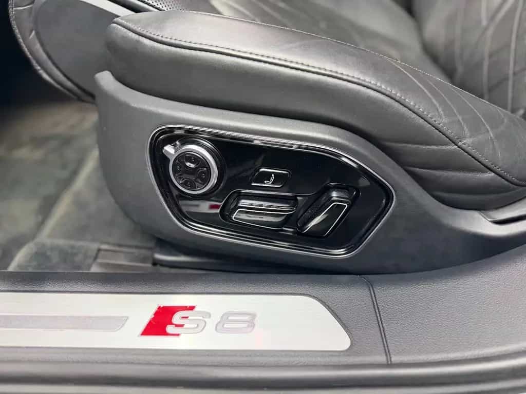 Audi S8 4.0 TFSI quattro plus |KERAMIK|CARBON|MASSAGE 05/2017-photo-27