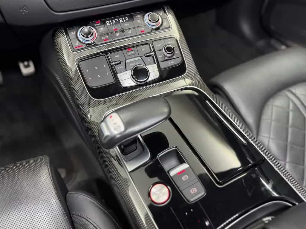 Audi S8 4.0 TFSI quattro plus |KERAMIK|CARBON|MASSAGE 05/2017-photo-29