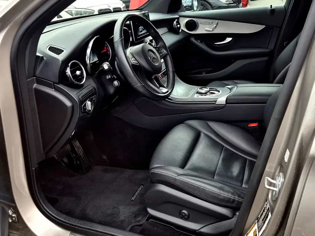 Mercedes-Benz GLC 300 4Matic/AMG/KAMERA/PDC/LED/CARPLAY/NAVI 07/2019-photo-12