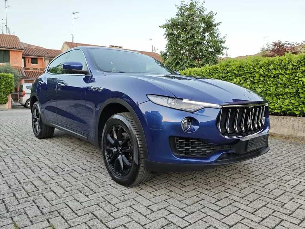 Maserati Levante V6 Diesel 275 CV AWD Granlusso 09/2017-photo-2