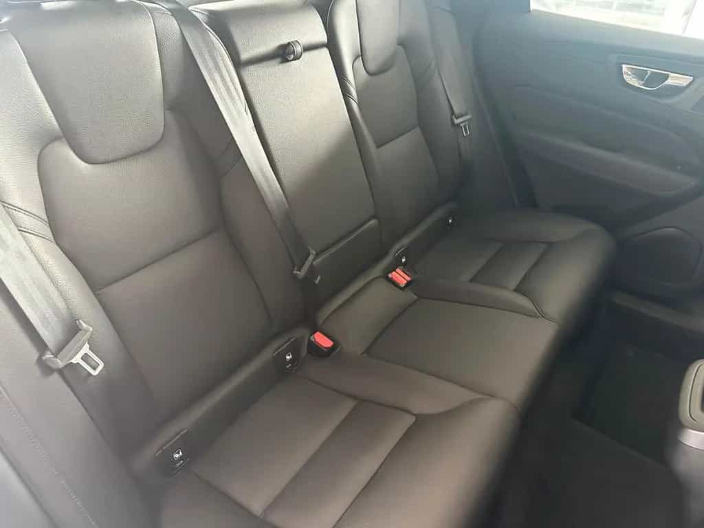Volvo XC60 Momentum Pro*SHZ*LKA*Keyless*DAB*PDC*Kamera 02/2022-photo-13