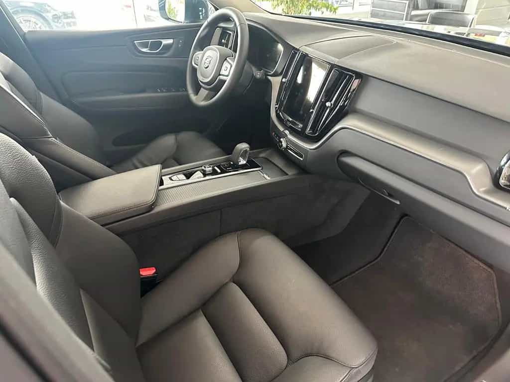 Volvo XC60 Momentum Pro*SHZ*LKA*Keyless*DAB*PDC*Kamera 02/2022-photo-14