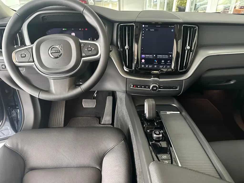 Volvo XC60 Momentum Pro*SHZ*LKA*Keyless*DAB*PDC*Kamera 02/2022-photo-16