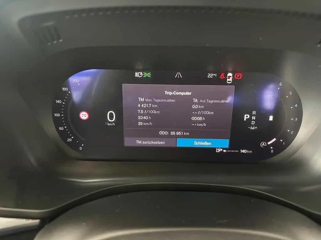 Volvo XC60 Momentum Pro*SHZ*LKA*Keyless*DAB*PDC*Kamera 02/2022-photo-18