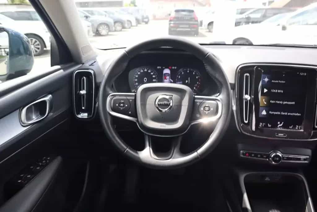 Volvo XC40 T3 Geartronic Momentum Pro|NAVI|R-CAM|SHZG| 04/2021-photo-16