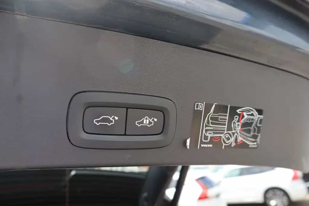 Volvo XC40 T3 Geartronic Momentum Pro|NAVI|R-CAM|SHZG| 04/2021-photo-24