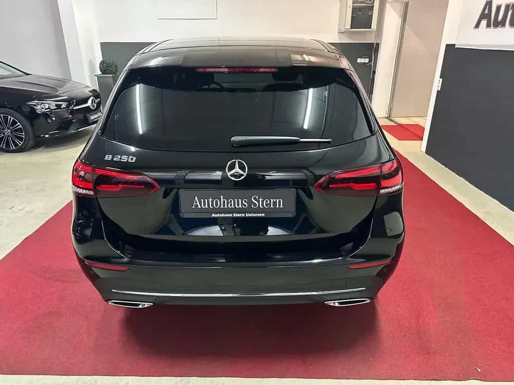 Mercedes-Benz B 250 LED/LEDER/PANO/TOTW./S.H.A 06/2019-photo-5