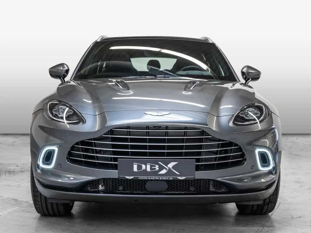 Aston Martin DBX Magnetic Silver Onyx Black 03/2024-photo-6