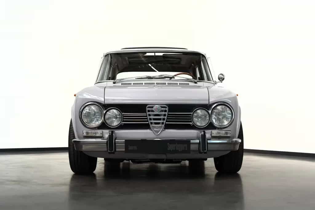 Alfa Romeo Giulia 1600 Faltdach - 109€ mtl. 06/1969-photo-3
