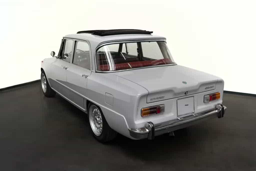 Alfa Romeo Giulia 1600 Faltdach - 109€ mtl. 06/1969-photo-9