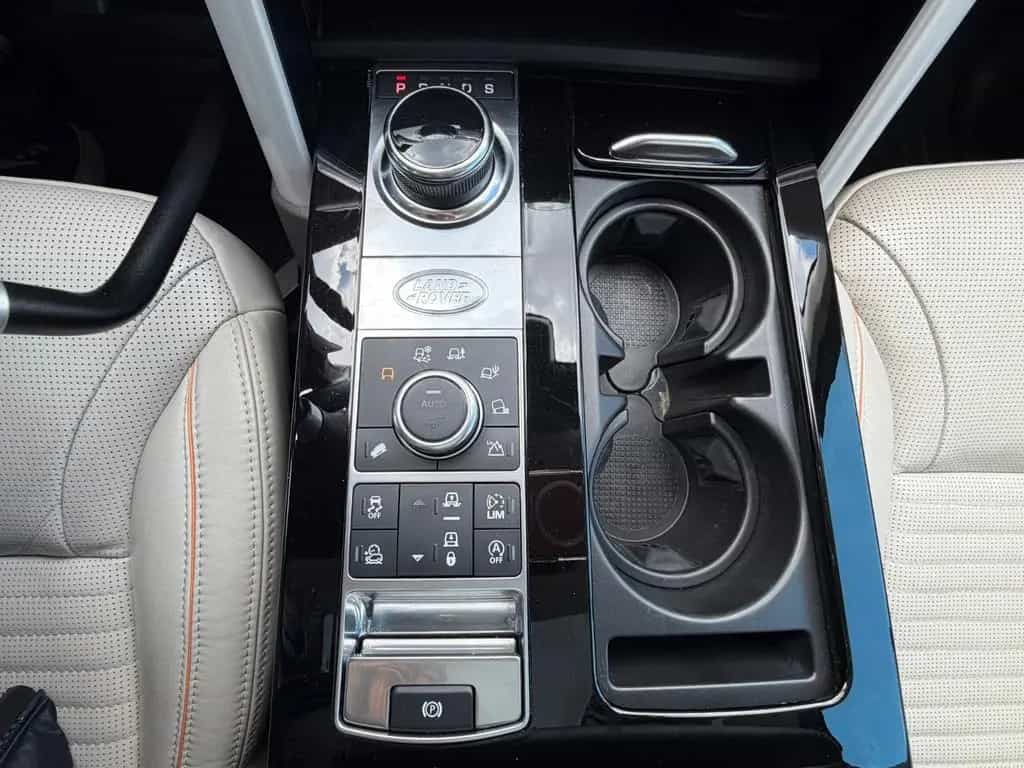 Land Rover Discovery 5 HSE 2.0 TD SD4 Luxury 7.Sitz|Luft 04/2018-photo-17