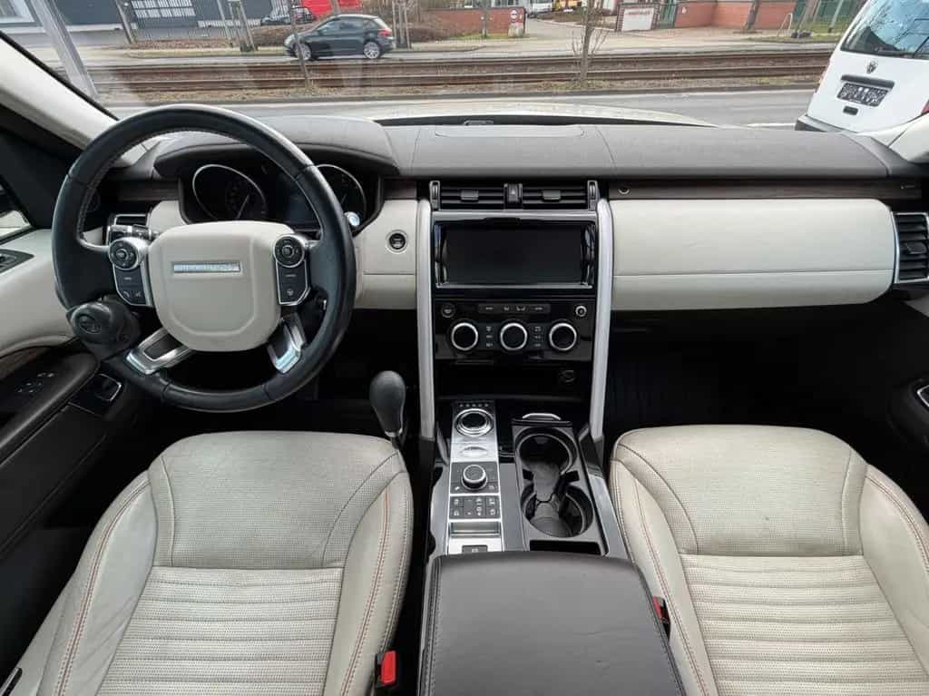 Land Rover Discovery 5 HSE 2.0 TD SD4 Luxury 7.Sitz|Luft 04/2018-photo-7