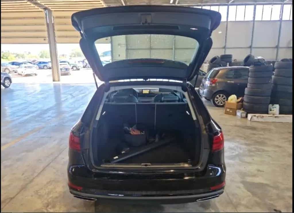 Audi A4 Avant 40 TDI quattro S tronic Unipro IVA 06/2019-photo-5