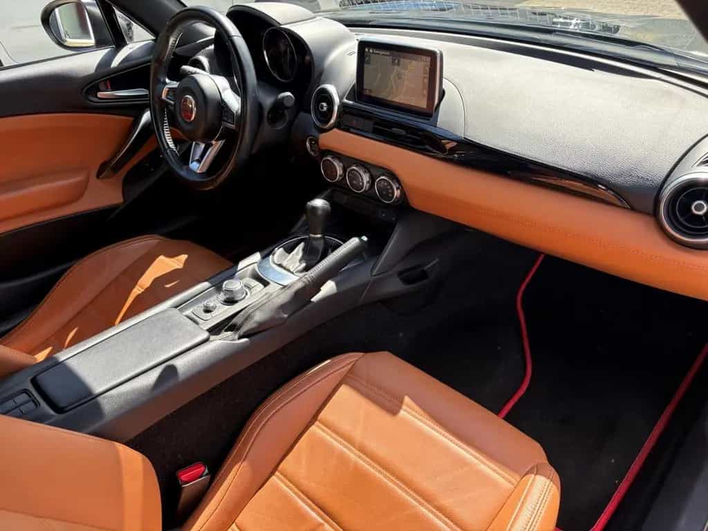Fiat 124 Spider XENON, NAVI, LEDER 05/2017-photo-18