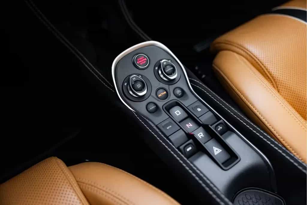 McLaren 570S Spider 3.8 V8 | MSO High Downforce Kit | Sa 04/2018-photo-20
