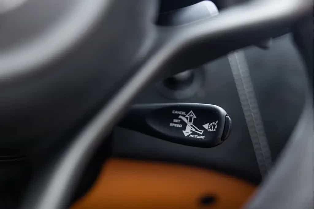 McLaren 570S Spider 3.8 V8 | MSO High Downforce Kit | Sa 04/2018-photo-23