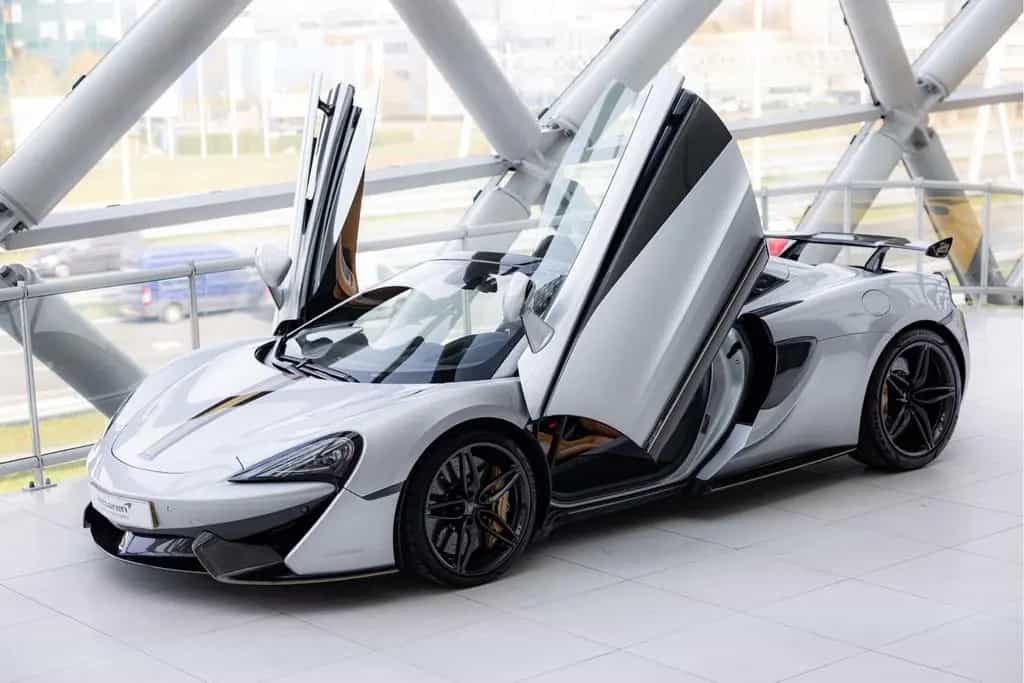 McLaren 570S Spider 3.8 V8 | MSO High Downforce Kit | Sa 04/2018-photo-48