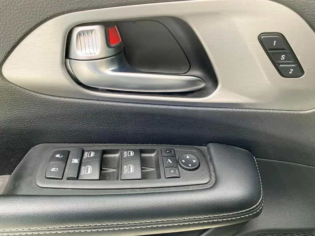 Chrysler Pacifica Limited 3,6 AWD|LEDER|S-PACK|1.HAND 08/2024-photo-16