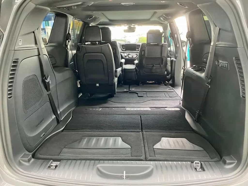 Chrysler Pacifica Limited 3,6 AWD|LEDER|S-PACK|1.HAND 08/2024-photo-32