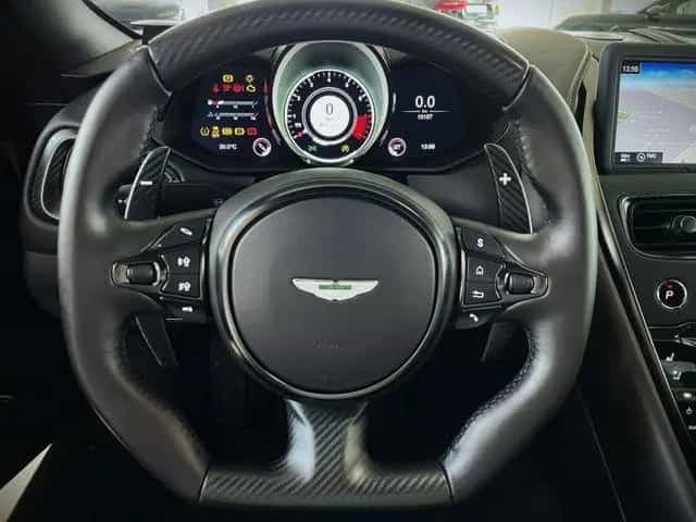 Aston Martin DBS Volante Frosted Glass Yellow Carbon 09/2022-photo-15