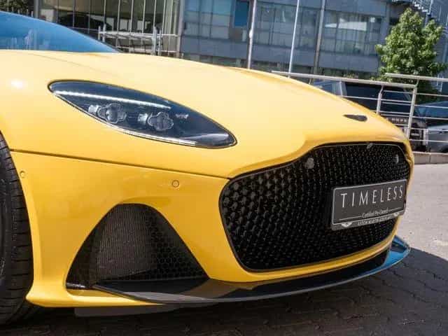 Aston Martin DBS Volante Frosted Glass Yellow Carbon 09/2022-photo-26