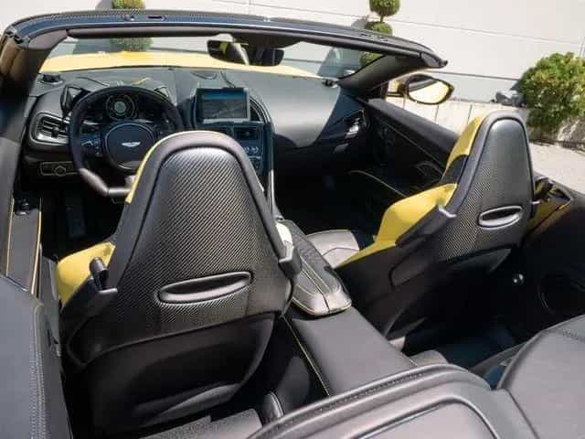 Aston Martin DBS Volante Frosted Glass Yellow Carbon 09/2022-photo-31