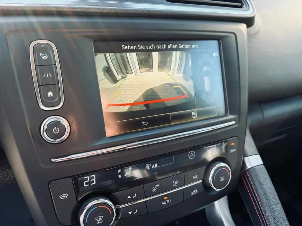 Renault Kadjar Crossborder 1.6+Leder+Kamera+SHZ+BOSE+FSH 03/2017-photo-23