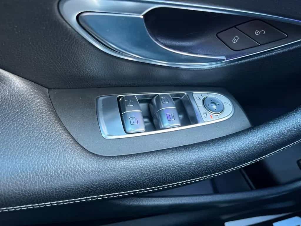Mercedes-Benz E 400 Coupe 4M AMG + Soft Close+ Widescreen+Pano 12/2017-photo-18