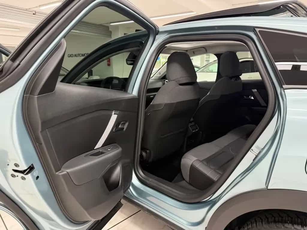 Citroën C4 Lim. Shine*Kamera*Carplay*Panoschiebedach*ACC 02/2024-photo-8