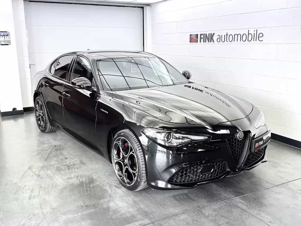 Alfa Romeo Giulia 2.0 Turbo Veloce Q4 1.Hand Carplay Xenon 06/2022-photo-11