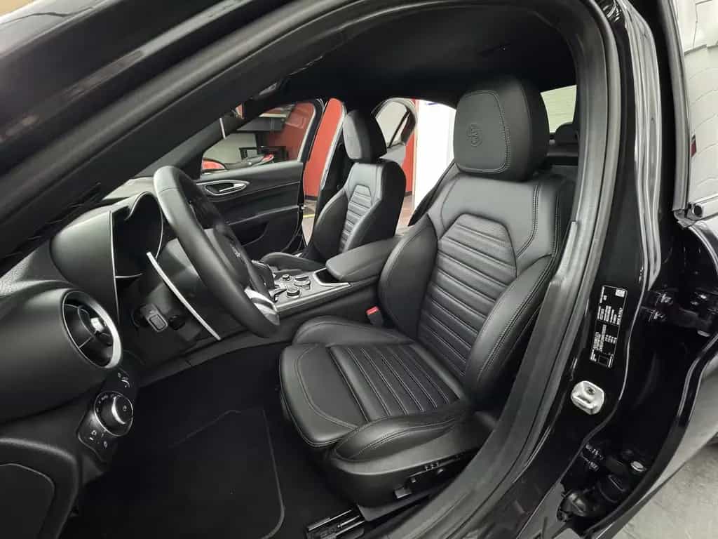 Alfa Romeo Giulia 2.0 Turbo Veloce Q4 1.Hand Carplay Xenon 06/2022-photo-13