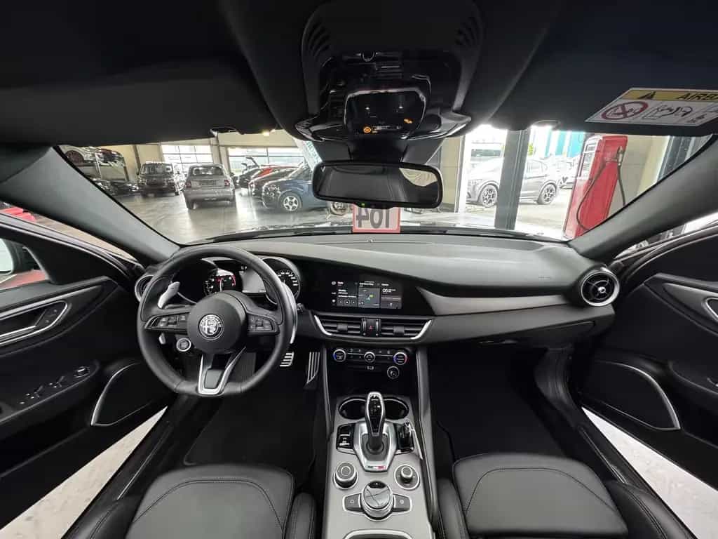 Alfa Romeo Giulia 2.0 Turbo Veloce Q4 1.Hand Carplay Xenon 06/2022-photo-18