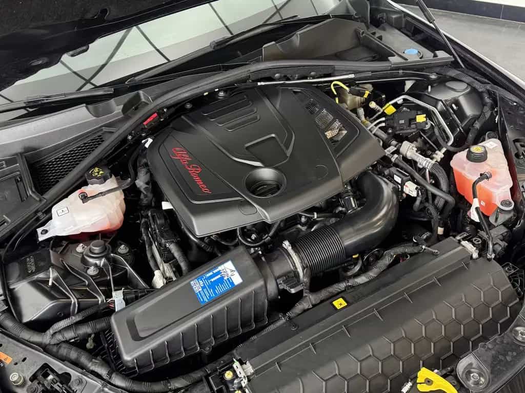 Alfa Romeo Giulia 2.0 Turbo Veloce Q4 1.Hand Carplay Xenon 06/2022-photo-33
