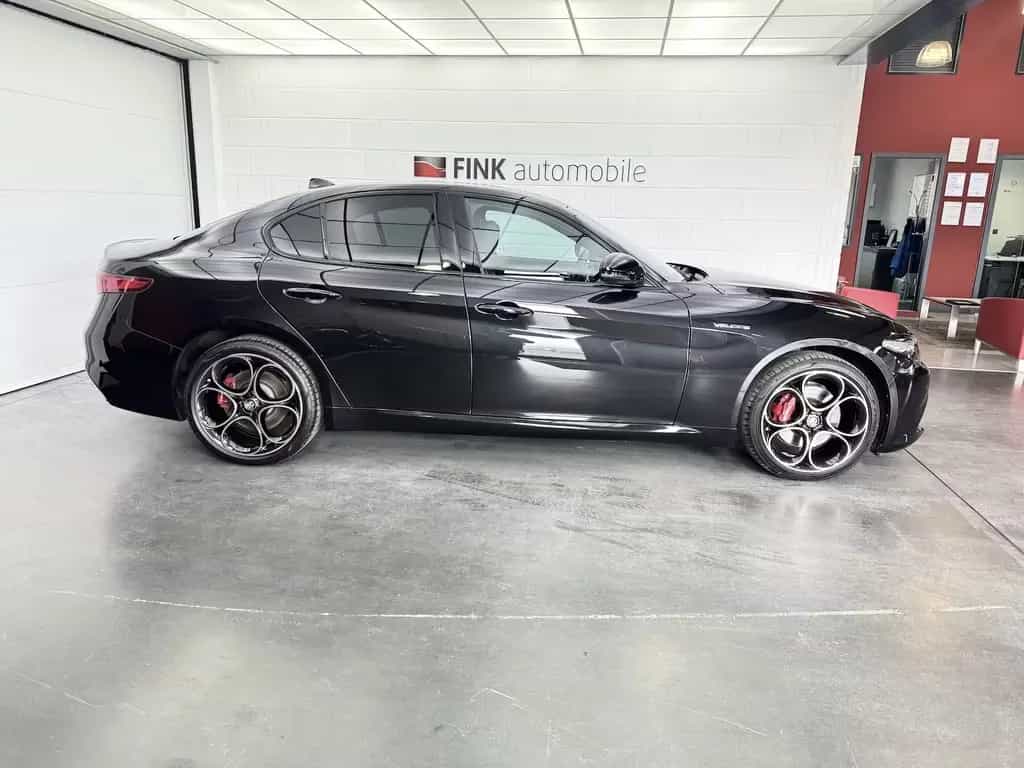 Alfa Romeo Giulia 2.0 Turbo Veloce Q4 1.Hand Carplay Xenon 06/2022-photo-7