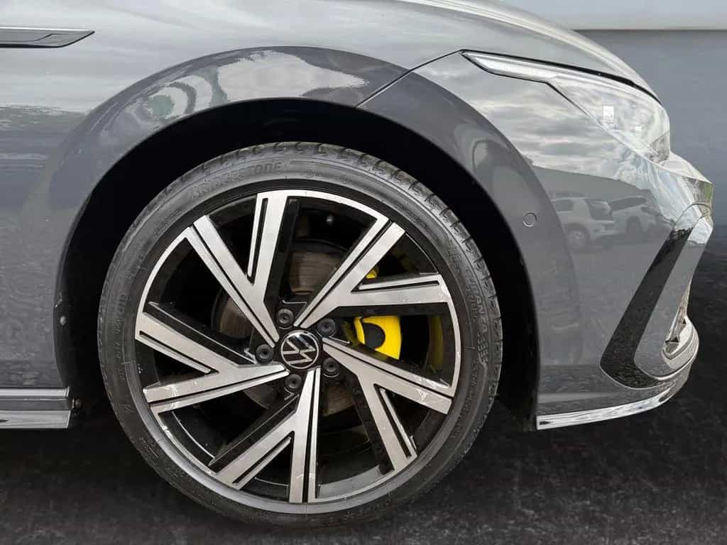 Volkswagen Golf VIII 1.5 eTSI DSG Navi,Rückfahrkam.,Sitzhei 01/2021-photo-14