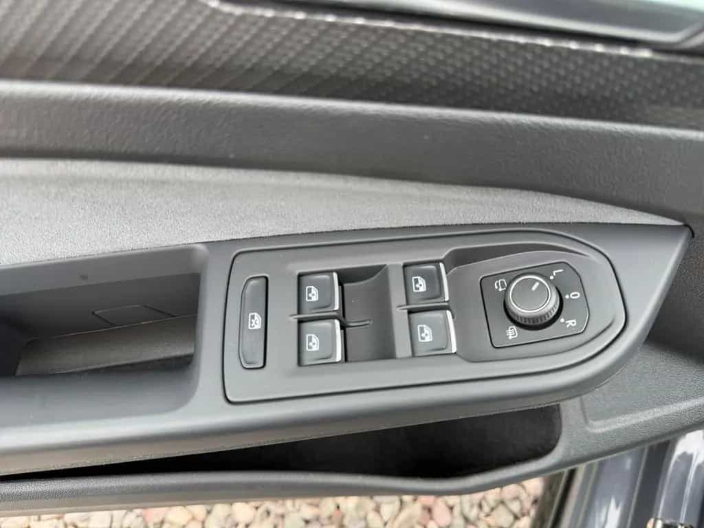Volkswagen Golf VIII 1.5 eTSI DSG Navi,Rückfahrkam.,Sitzhei 01/2021-photo-15