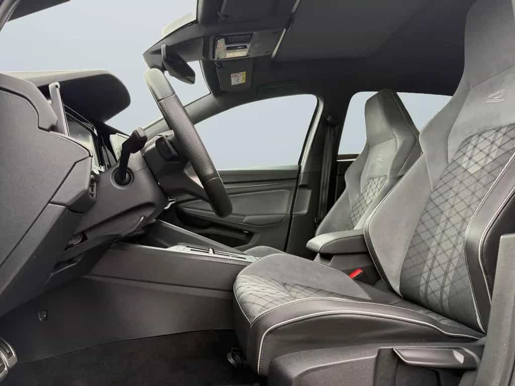 Volkswagen Golf VIII 1.5 eTSI DSG Navi,Rückfahrkam.,Sitzhei 01/2021-photo-6