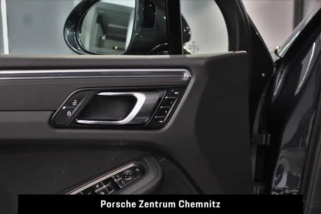 Porsche Macan LED-Matrix;Pano;14-Wege;AHZV 08/2023-photo-20