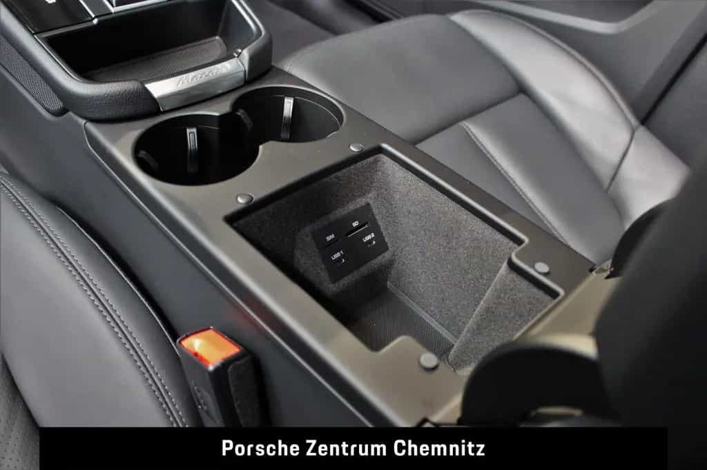 Porsche Macan LED-Matrix;Pano;14-Wege;AHZV 08/2023-photo-22